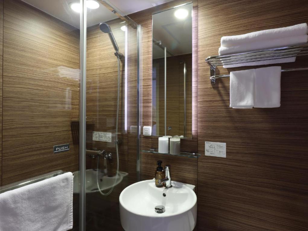 Hotel Glad One Kyoto Shichijo By M'S מראה חיצוני תמונה